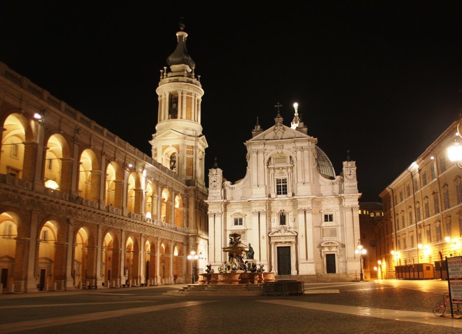 La Basilica di notte. by © Falappa Giordano