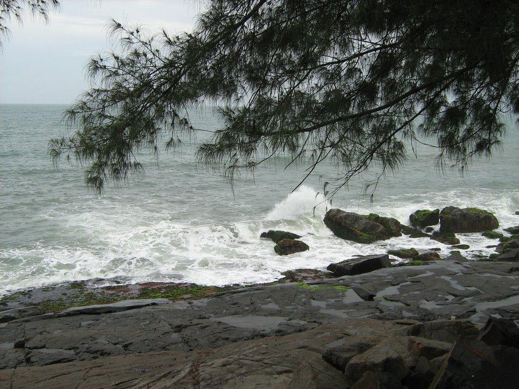 MORRO DAS PEDRAS - Florianópolis, SC by Marilia BOOS GOMES