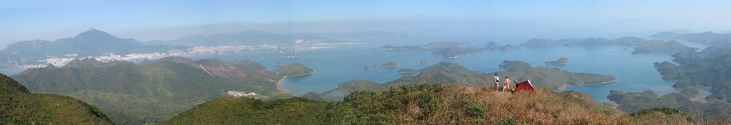 吊燈籠 (Tiu Tang Lung): A Panoramic View( 0 -- 100 deg.) from Hill Top, Tiu Tang Lung. by ywshum