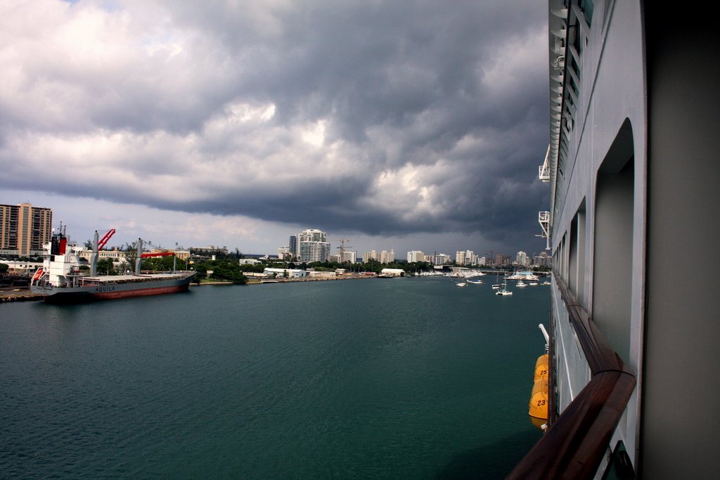 SAN JUAN,PUERTO RICO. by aleksolo