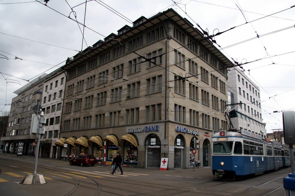 Haus Ecke Staufacherstrasse Badenerstrasse by vodua