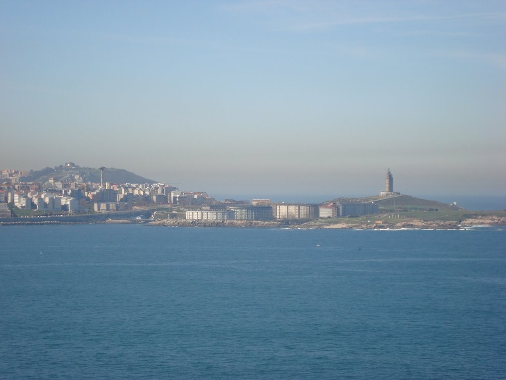 A Coruña desde el Faro de Mera (Oleiros) by Moreda