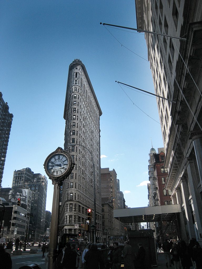 Flatiron by Jesus M Tortajada