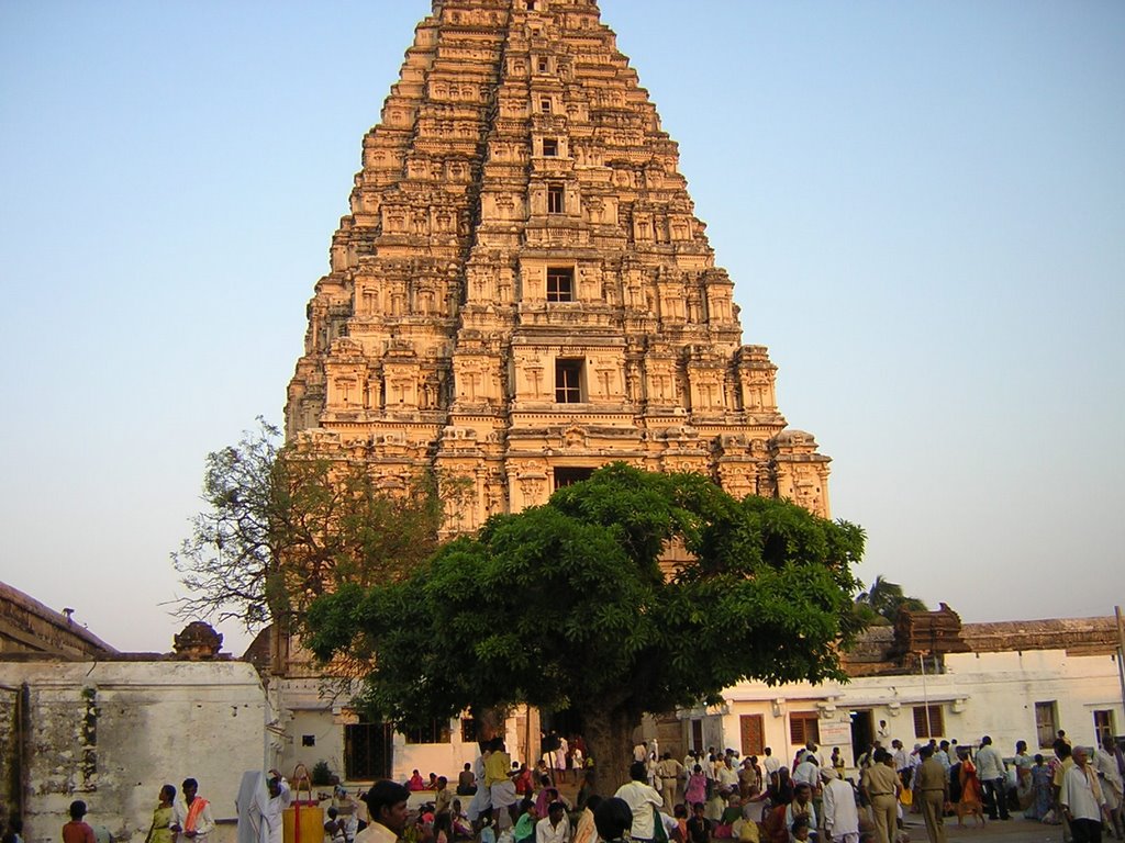 Hampi, Karnataka 583239, India by beherenow