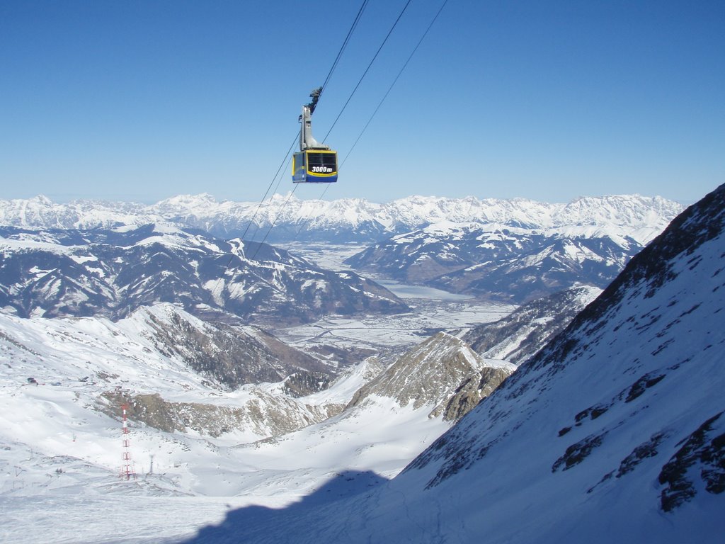 Kaprun 2008 - lanovka na Kitzsteinhorn by Milos Jochman ml.