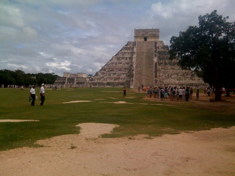 Chichen Itza by kiwifoto