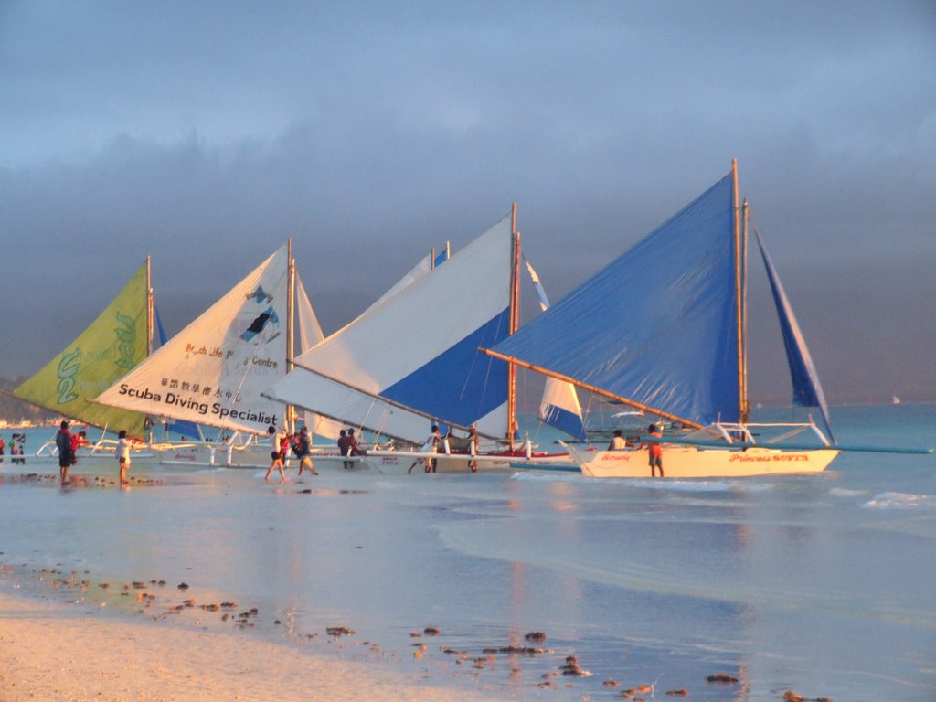 Boracay boats 2 by sam_comets