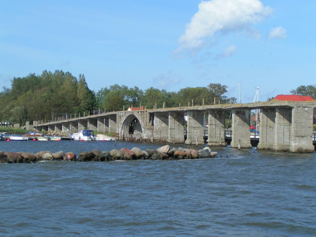 Rügen Wiek Kreidebrücke 2007 by Manfred´s