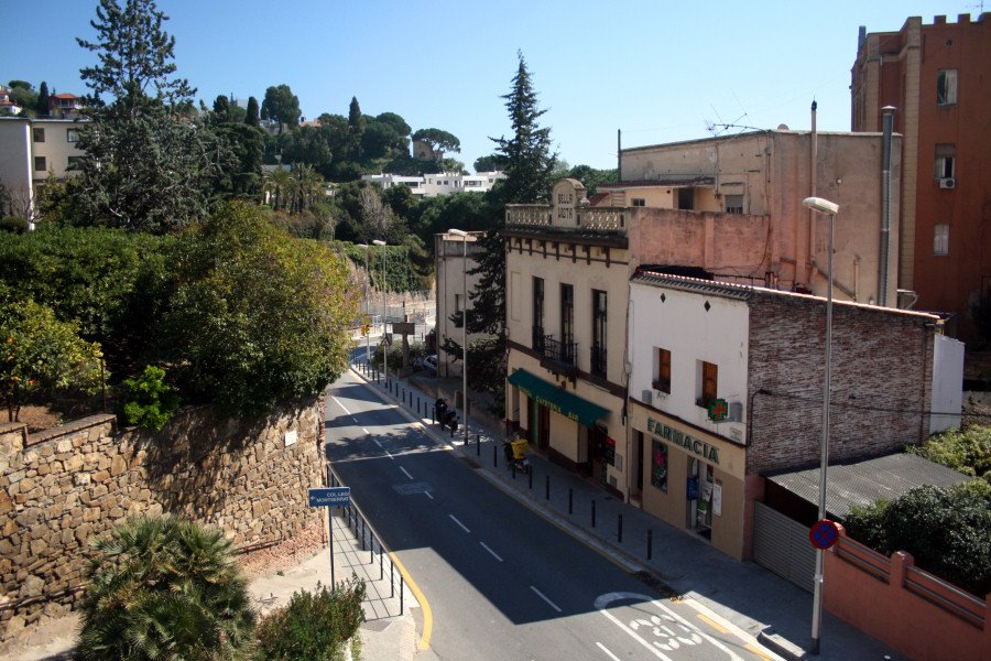 Carretera de Sarrià a Vallvidrera by Jorge Franganillo