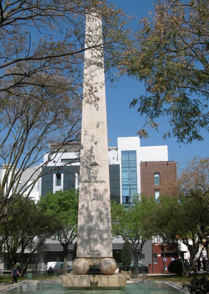 Torres Vedras - Monumento by Júlio Marques