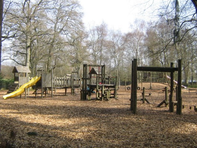 The right side of the Adventure Playground, by seeing the wooden climbing equipments by Robert'sGoogleEarthP…