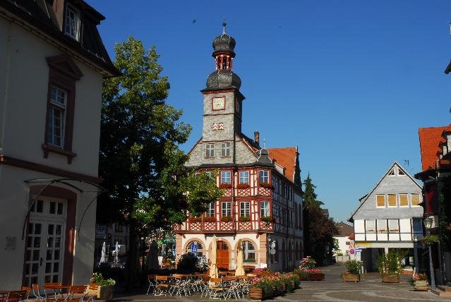 Altes Rathaus Lorsch by Volker Wiederschein