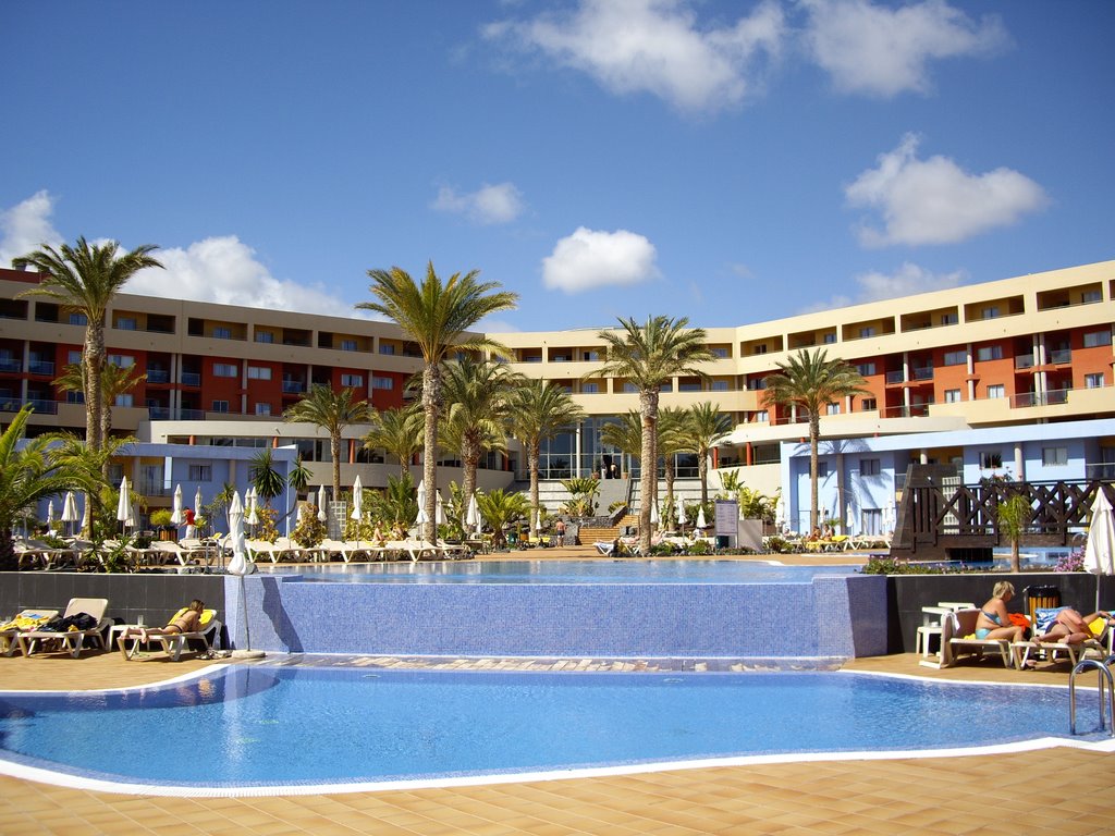 Pool mit Wasserfall Iberostar Fuerte. Park by MunichMike