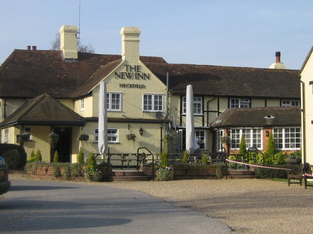 The New Inn, Heckfield by Robert'sGoogleEarthPictures