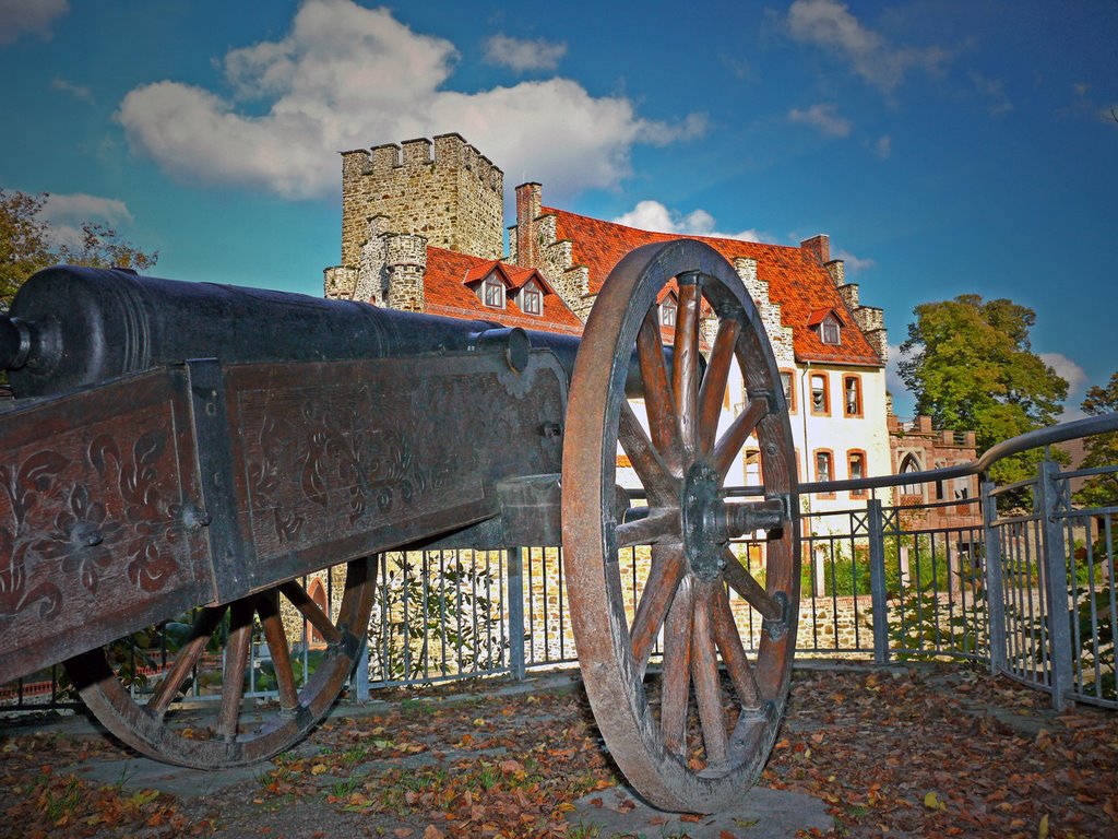 Wasserschloss Flechtingen/alte Kanone by (c) André Tetsch Pho…