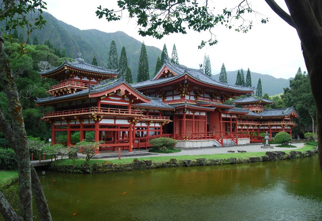 Byodo-in Temple by nwwatv