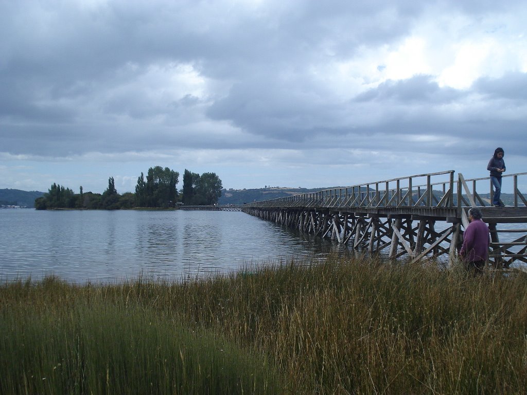 PUENTE DE AUCAR CHILOE by georgina guichaquele…