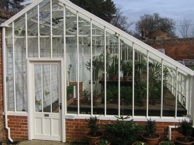 The side entrance to the Vyne Glasshouse by Robert'sGoogleEarthP…