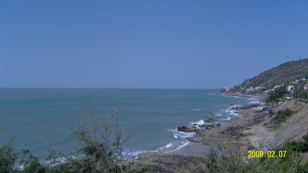 Vũng Tàu, Ba Ria - Vung Tau, Vietnam by Kwan-kang Chan