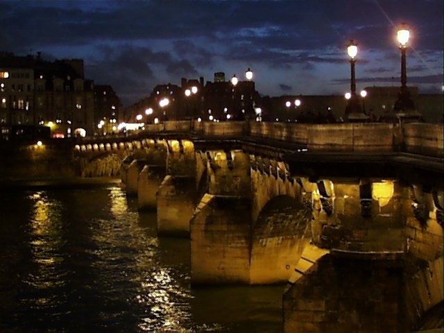 Pont Neuf (Dec 98) by E RABAHI