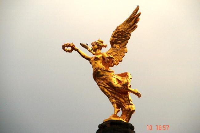 El Angel brillante. by Enrique Pérez Moscos…