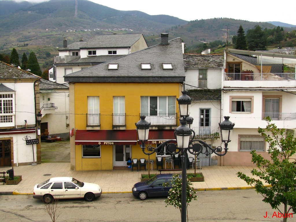 Petín desde el tejado by Jose Abuin