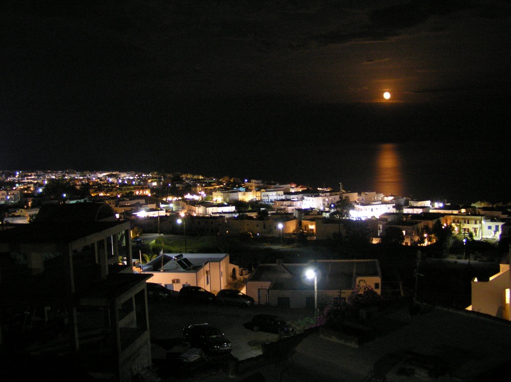 Night view of Kamari, Santorini by spleen