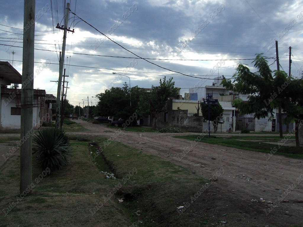 Marzo de 2009 - Calles Rafaela y Beazley - Vista hacia el Oeste by Luis Acosta