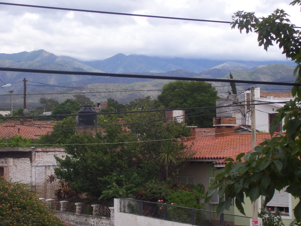 Vista Hacia El Cerro Ambato! by pablitooo