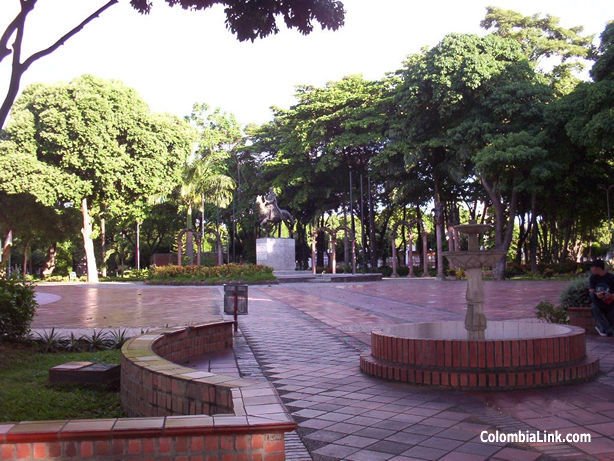 Parque Simón Bolívar by Colombiamania.com