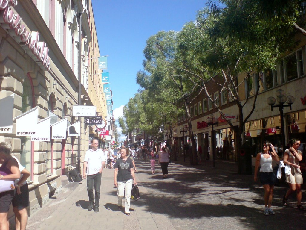 Shopping Street by gibben