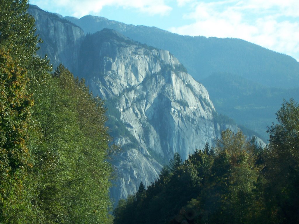 The Chief, Squamish. BC October 2006 by petriekituu