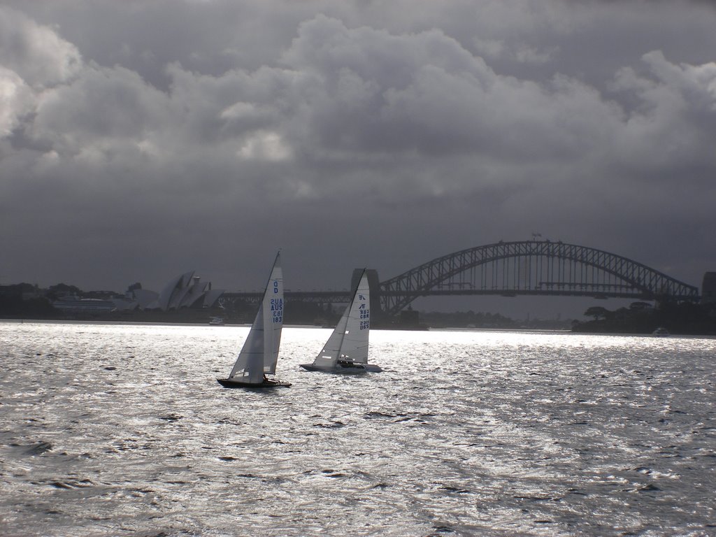 Stormy day in Sydney by charliepants