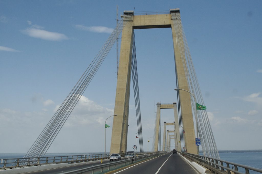 Puente en Venezuela by Juan Tapias