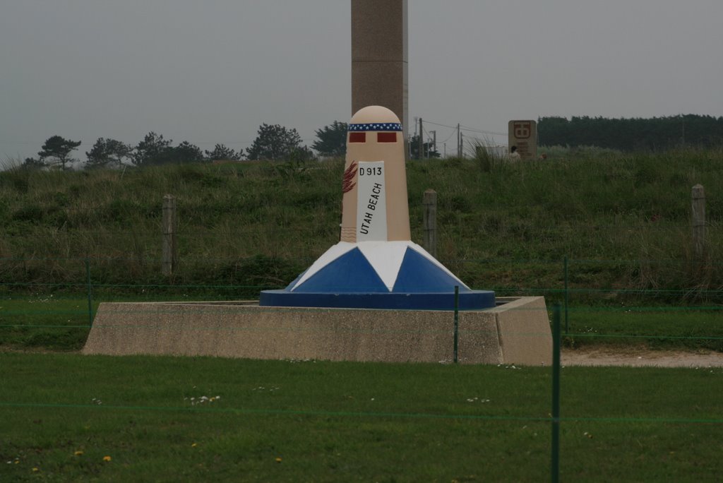 Utah Beach, Voie de la Liberté, km0 by Jean-Pierre Patrias