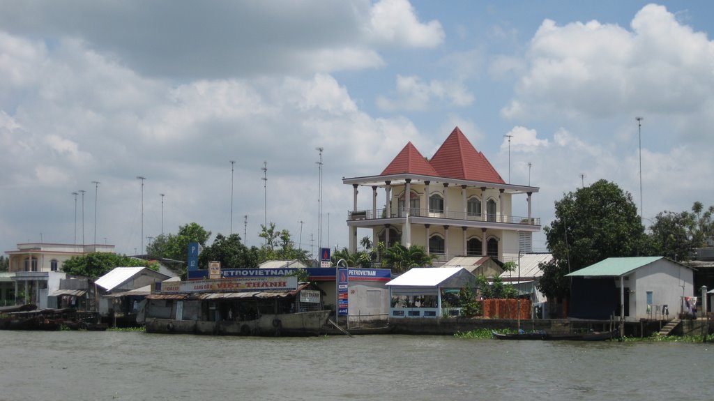 Bên kia sông thuộc xã Đông Hòa Hiệp by Nam Tuan