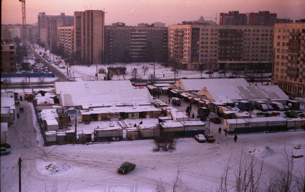 2003г пр. Художников, рынок by Andrey Mskhalaya