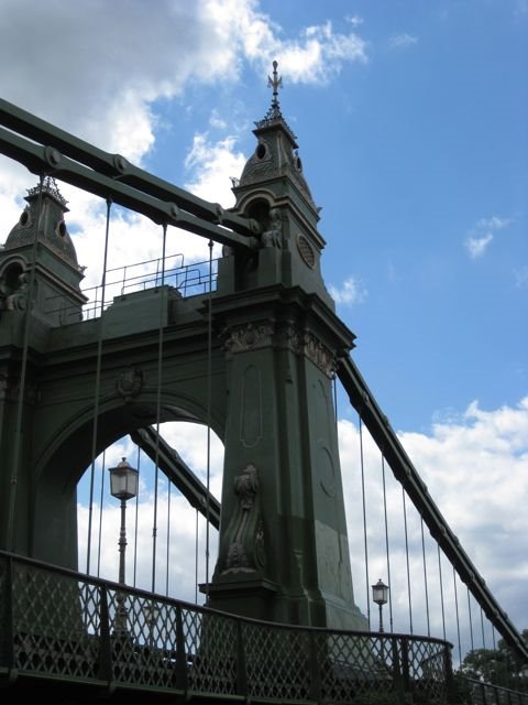 Hammersmith Bridge by melodyholmes