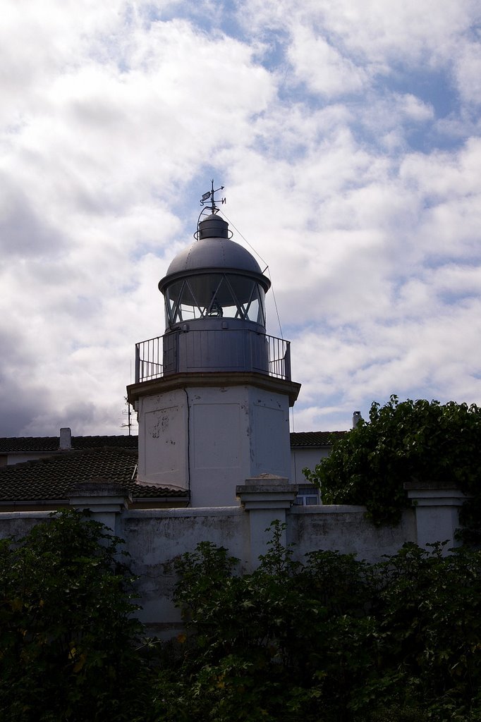 Faro, Llanes, Asturias, España by Antonio Alba