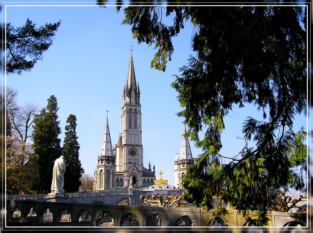 Basilique de Lourdes by Teddy-Ada