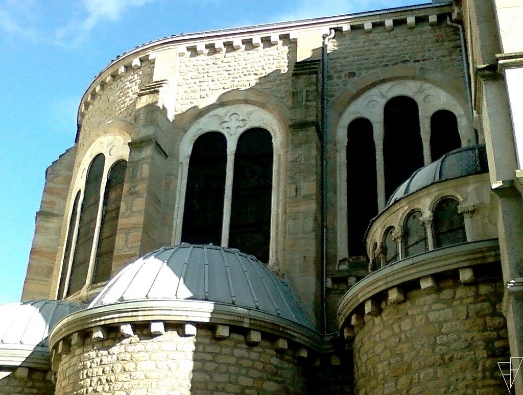 Saint-Etienne Eglise Sainte-Marie by AHJP