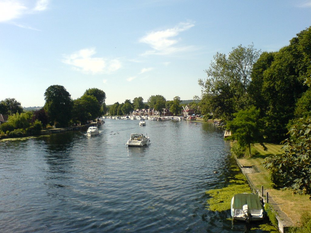 Bourne End by mariegriffiths