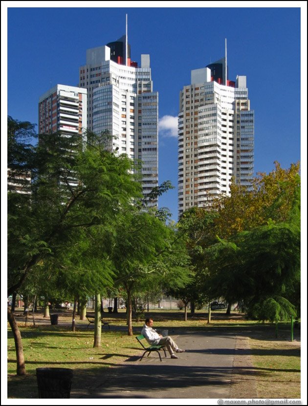 Alto Palermo towers and Las Heras park (by maxem) by maxem!