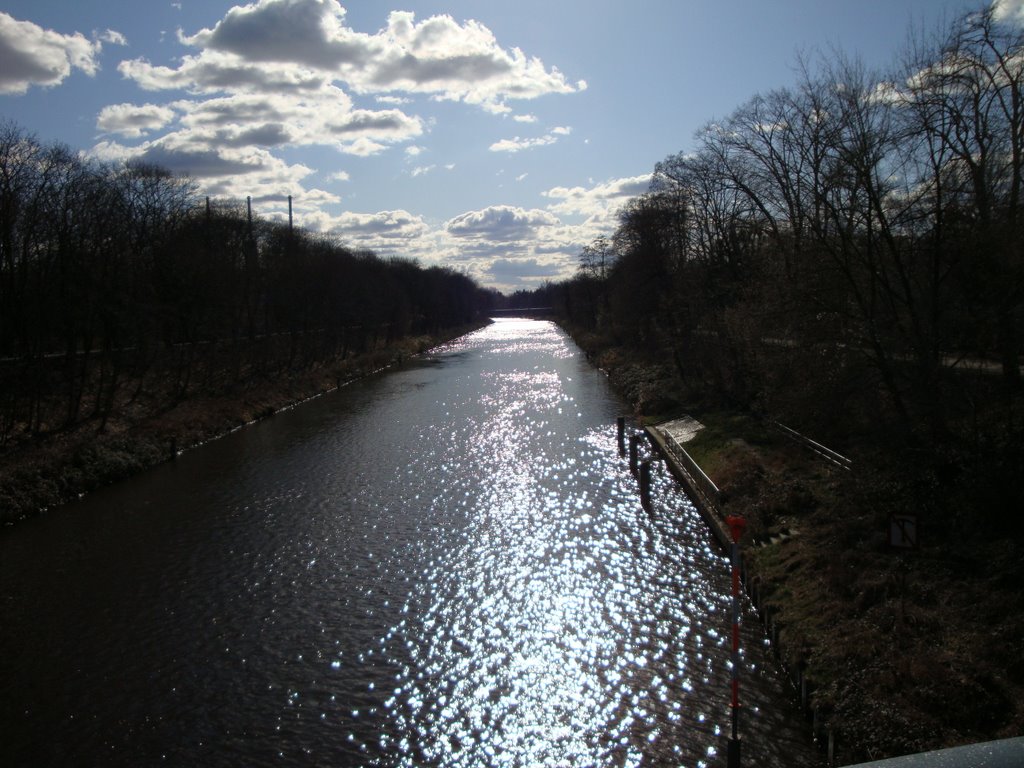 Am Teltowkanal 19.3.2009 by raîkú