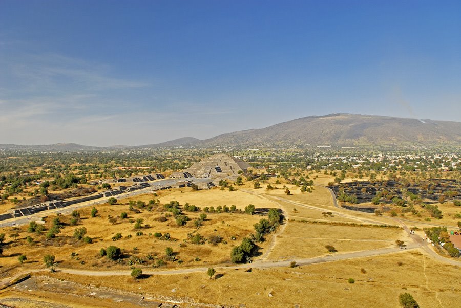 Mexico-Teotiuacan-Las Piramidas by Aleksey Ukhin /  Rus…