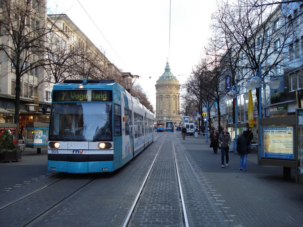 Zentrum, Mannheim by Miles Hookey