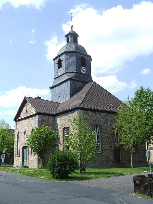 Veckerhagen - Kirche by Rüdiger Maas