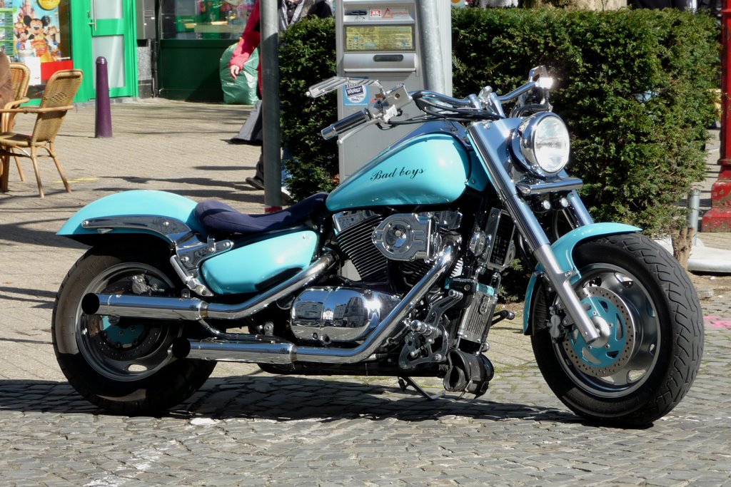 Verviers, belle moto garée Place Verte by Arnold Dederichs