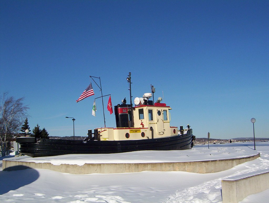 Canal Park, Duluth, MN by hfrisco