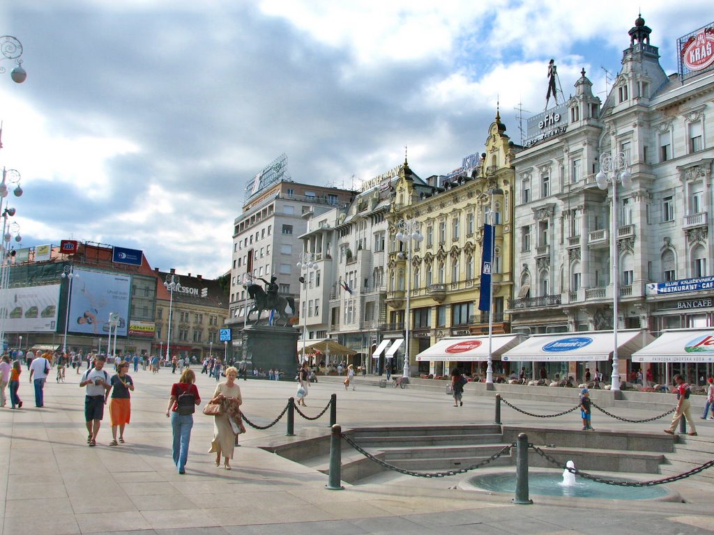 Ban Jelačič square (Thiago) by slo_thiago